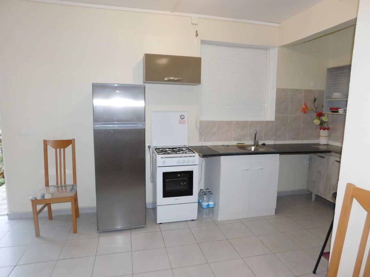 Charmant Petit T2 Dans Maison Vieux-Bourg Exteriör bild