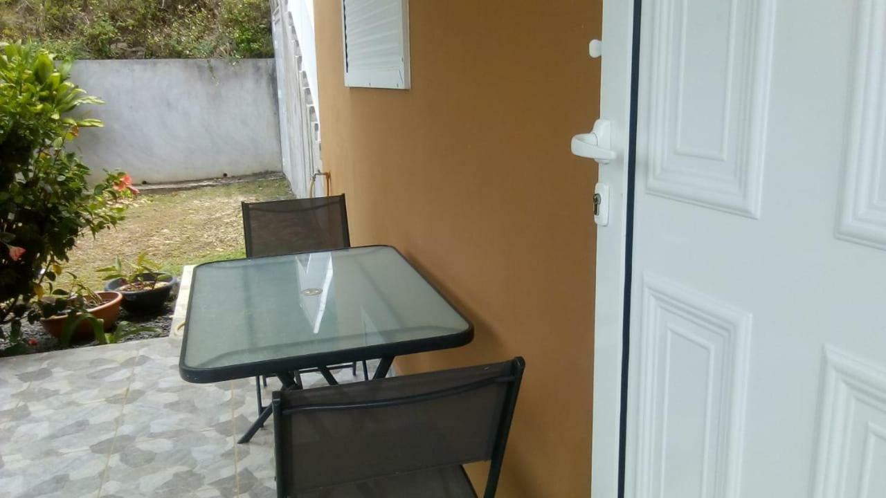Charmant Petit T2 Dans Maison Vieux-Bourg Exteriör bild